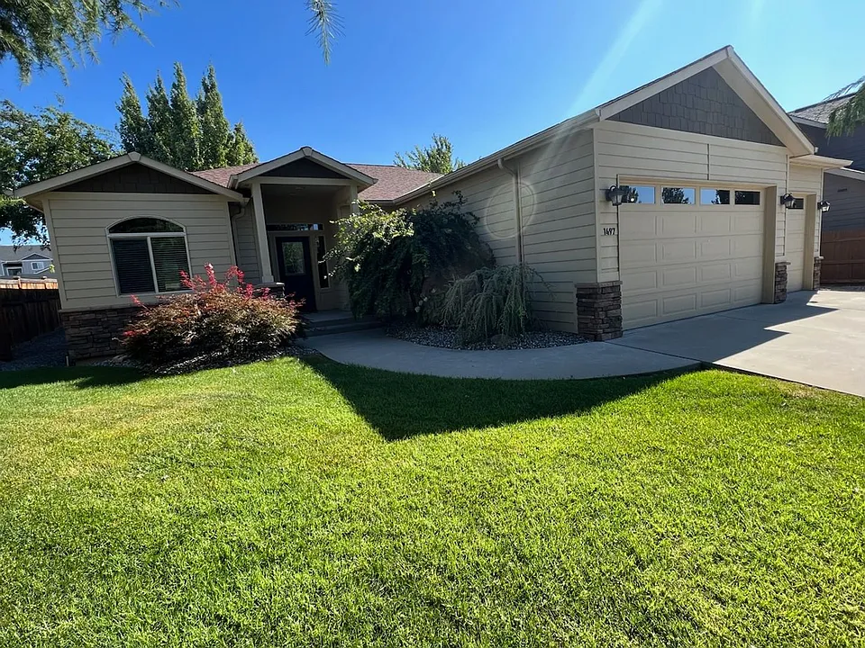 1497 Copper Loop