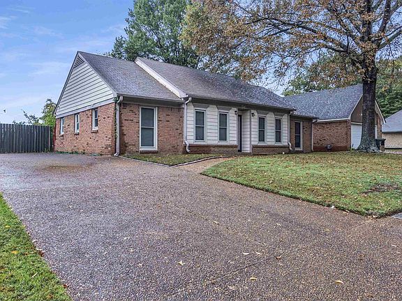 2nd image of 4059 Birch Glen Dr