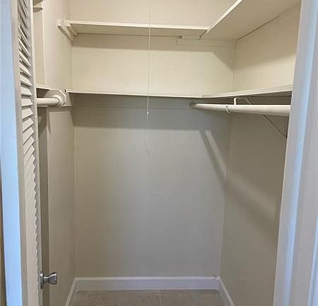 5th image of 6540 NE 18th Ave APT 306