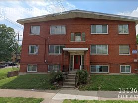 7707 Newbedford Ave