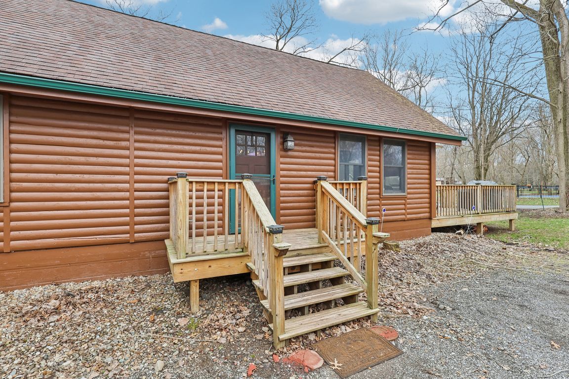 Vermilion Rd-S2803-001.jpg
