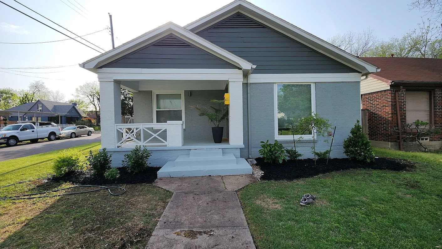 3 bed, 1360 sqft, $2,100 — Photo 2