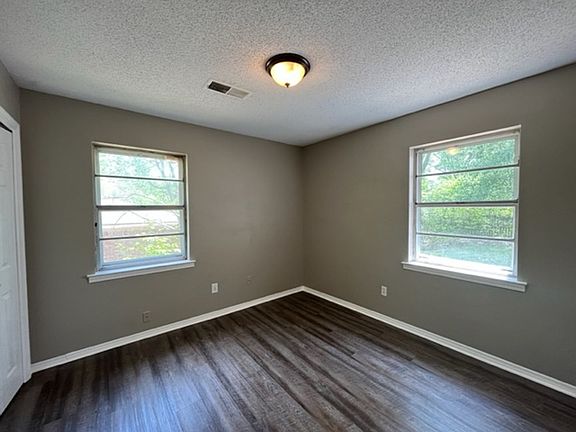 5th image of 5133 Karen Dr