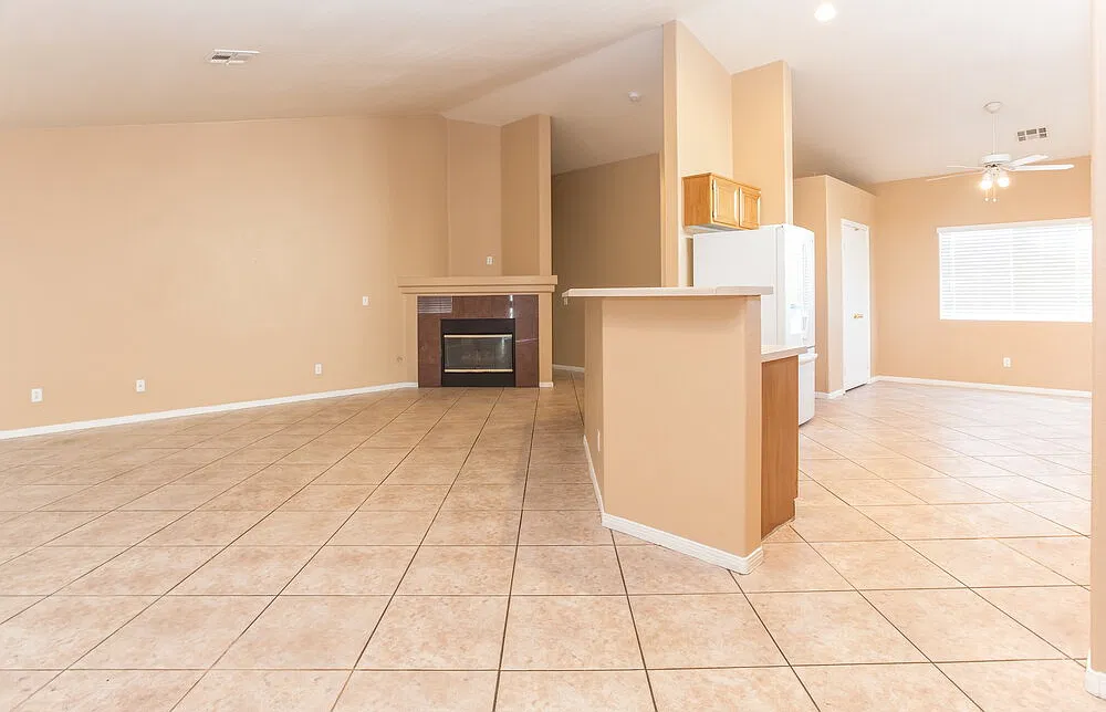 4 bed, 2.0 bath, 1646 sqft, $2,450 — Photo 4