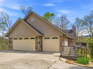 2012 Old Chilhowee Rd, Seymour, TN 37865