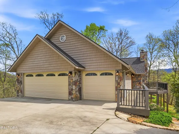 2012 Old Chilhowee Rd, Seymour, TN 37865