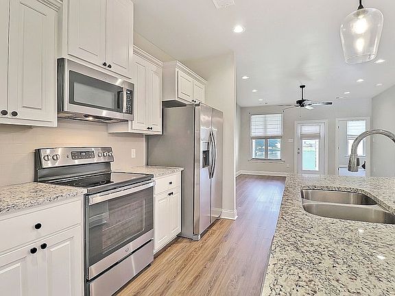 2nd image of 8644 Edgewater Dr