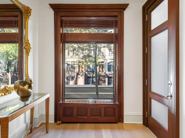 425 Convent Avenue image 5 of 16