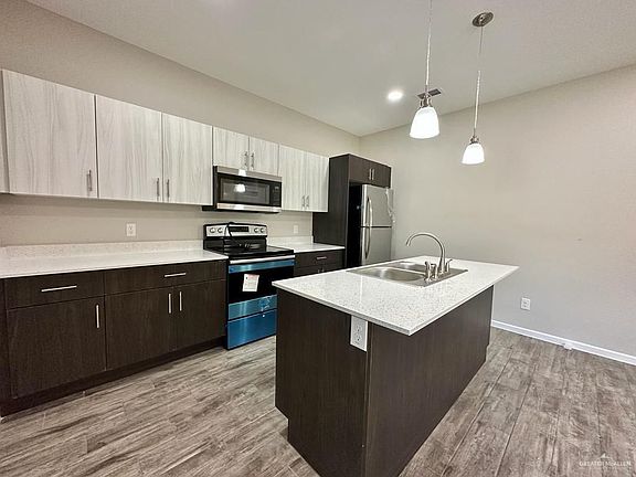 3rd image of 1408 Rosemary Dr #2