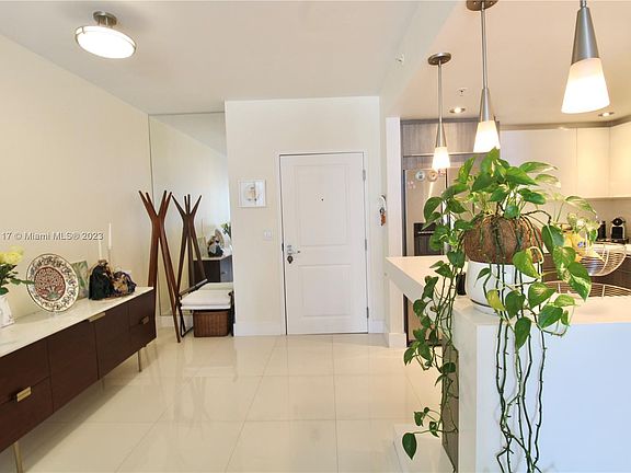 4th image of 1250 S Miami Ave APT 1006