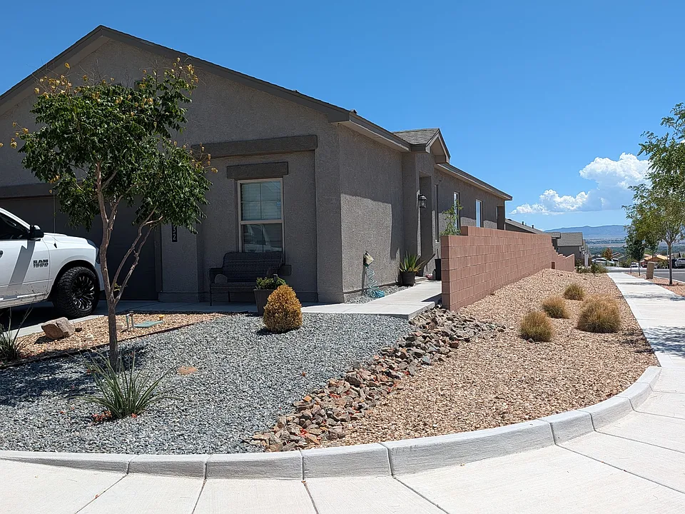 2732 Halfmoon Way SW