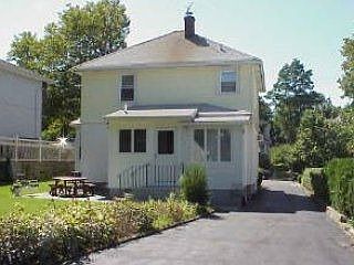 2nd image of 13 Rose Ave