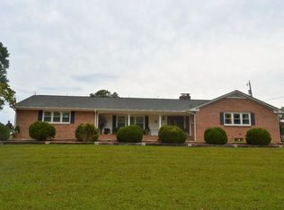 3961 Borden Rd, Hayes, VA 23072