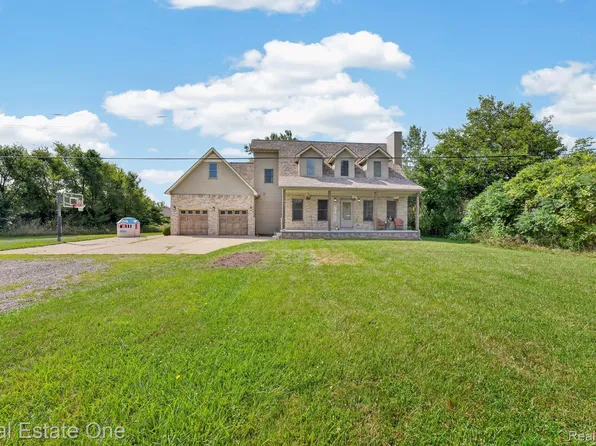 39755 Willow Rd, Belleville, MI 48164