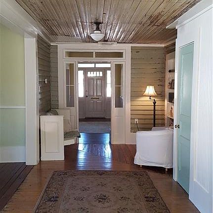 5th image of 206 S Mill St