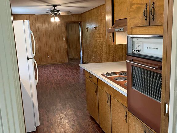 4th image of 1520 Sebron St