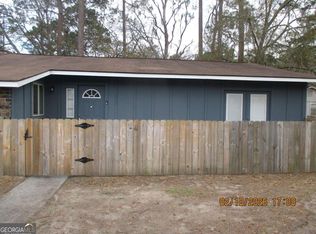 119 Cherokee Cir, Hinesville, GA 31313