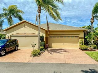 1002 Bristol Greens Ct #16, Sun City Center, FL 33573