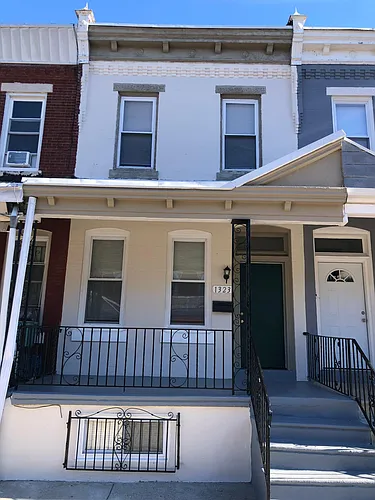 1323 N Allison St Photo 1