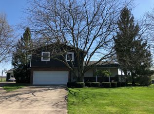 3190 Russia Versailles Rd, Russia, OH 45363