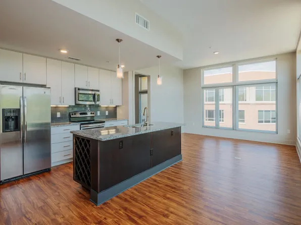 Environs Lofts at East 54