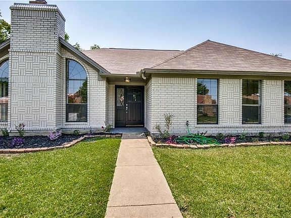 3rd image of 1554 Glenmore Dr