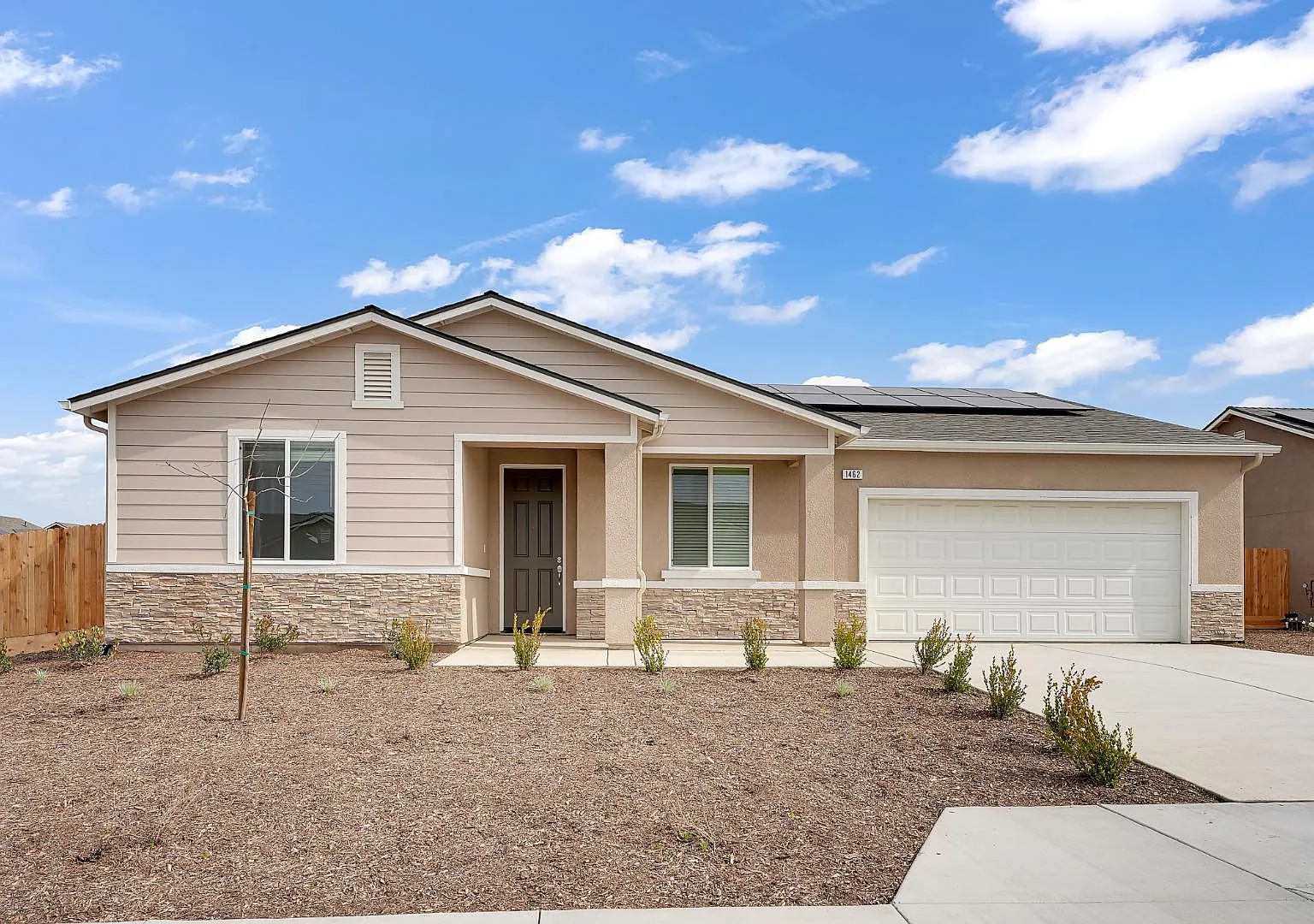 2325 Wagon Wheel Ave — Photo 1