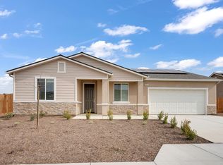 2437 Wagonwheel Ave, Tulare, CA 93274