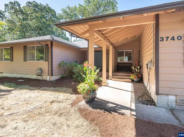 3740 NW Chinquapin Pl, Corvallis, OR 97330