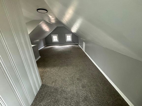 4th image of 2111 Goodnor Rd