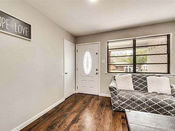 4th image of 9417 Bluffcreek Dr