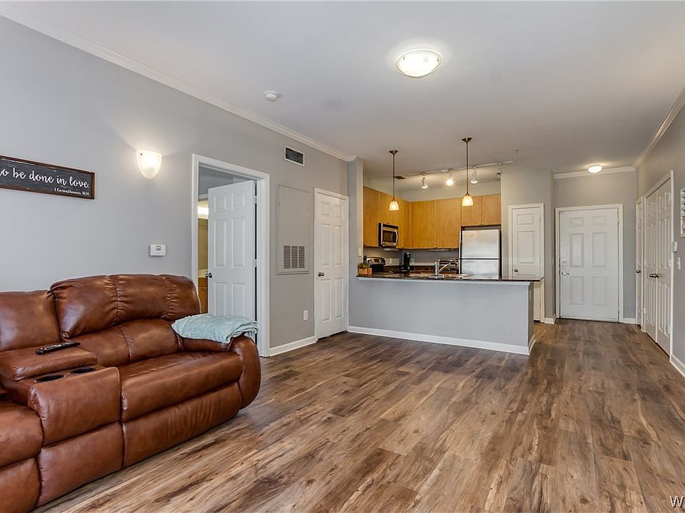 1st image of 1901 5th Ave E Unit 2104