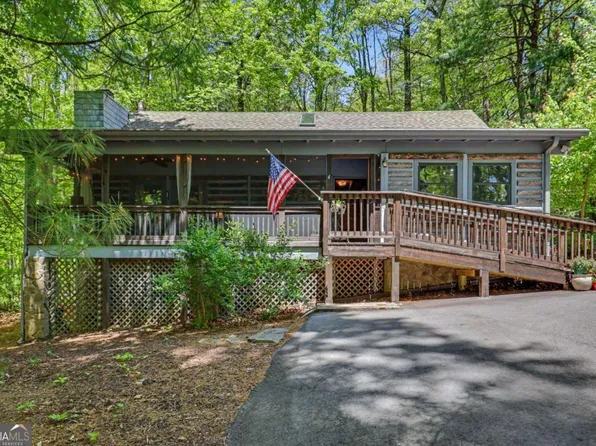 4 Saddleback Cir, Sky Valley, GA 30537