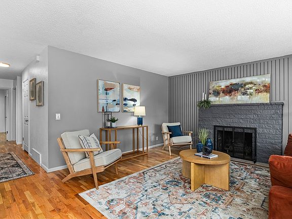 5th image of 2322 Wyoming Ave
