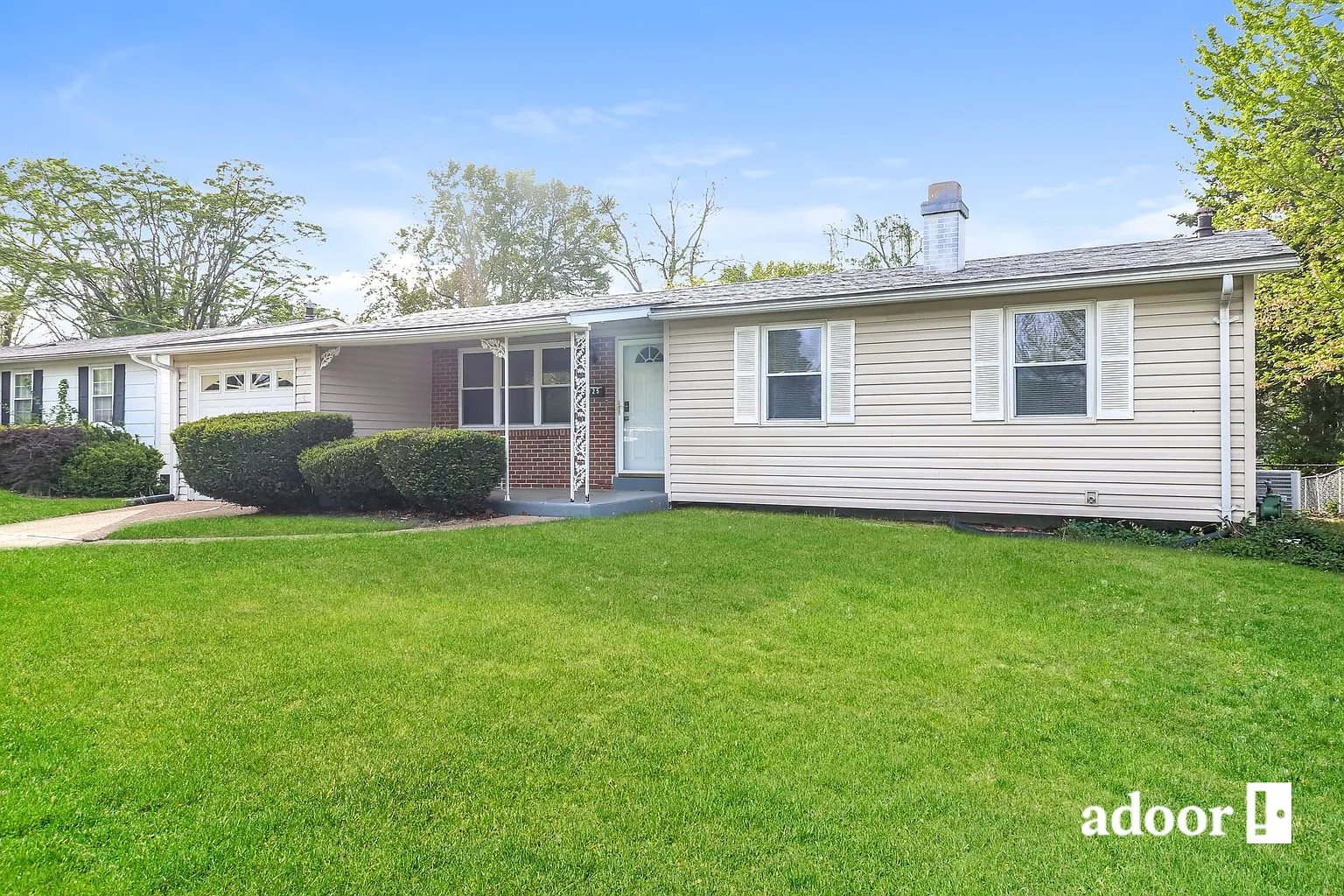 2125 Collier Dr photo 1