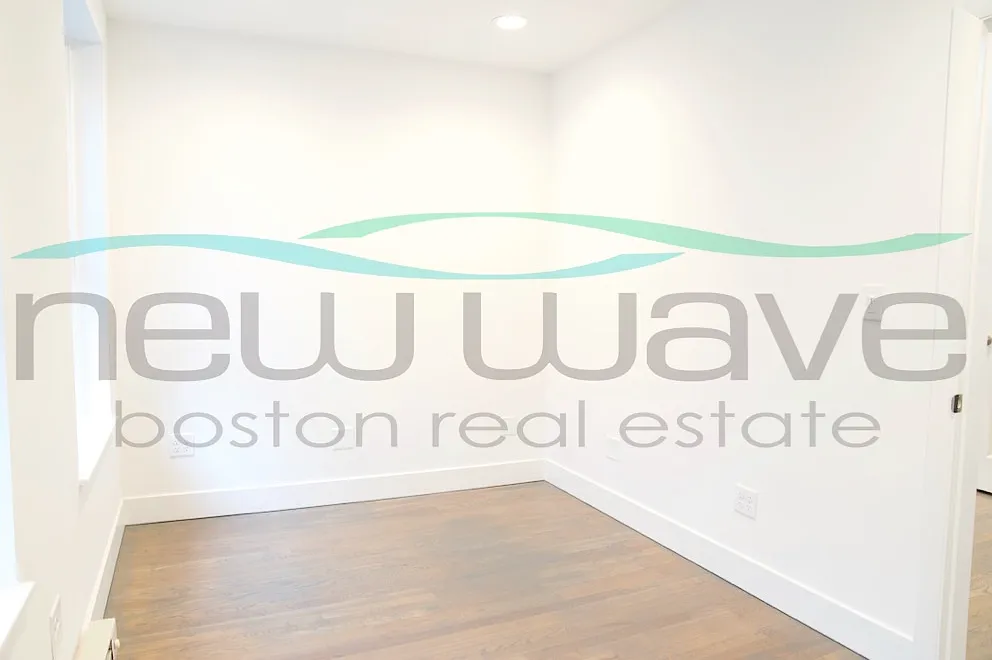 2 bed, 700 sqft, $4,000 — Photo 4