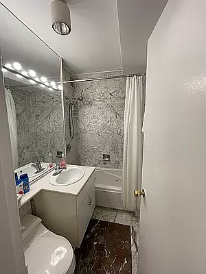 5th image of 333 E 75th St #1BF