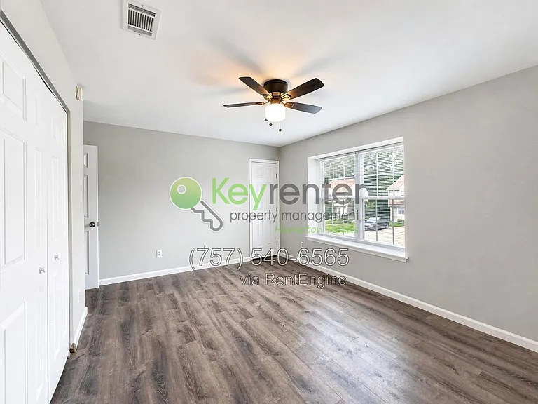 810 Huntly Dr — Photo 28