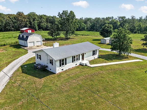 2nd image of 2054 Robinson Rd
