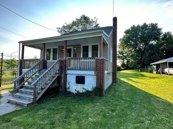 25225 Golden Cross St SW, Westernport, MD 21562