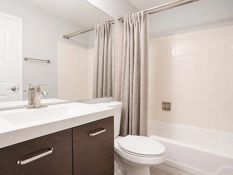 1143 Auburn Ln — Photo 10