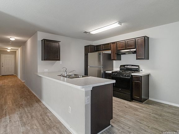 4th image of 9710 MARBACH HILL