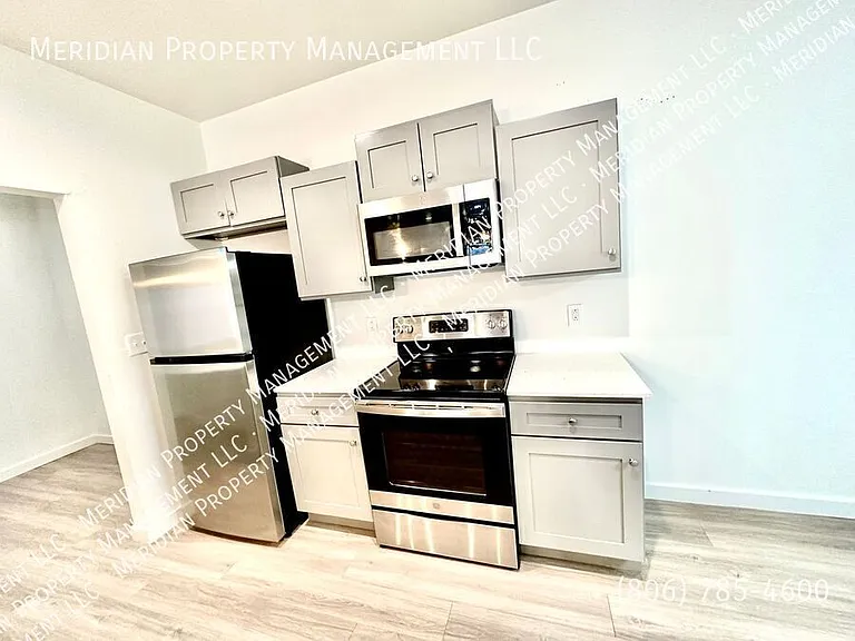 5516 Itasca St #A — Photo 9