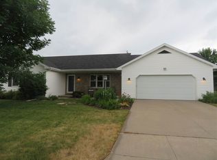 1594 Citation Ln, Neenah, WI 54956