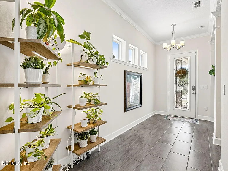 45 Tamarac Ave — Photo 7