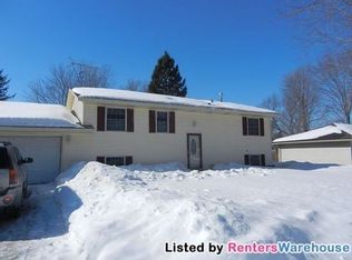 108 Hayes Rd, Apple Valley, MN 55124