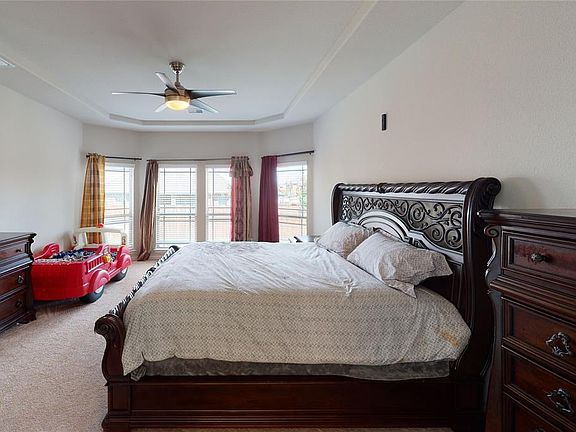 4th image of 1211 Foxtail Dr