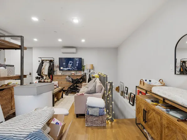 69 Stockholm Street image 2 of 13