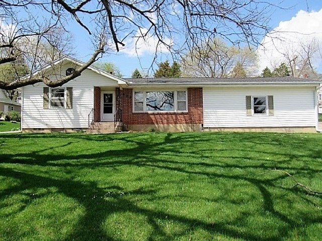 1st image of 602 Park Dr