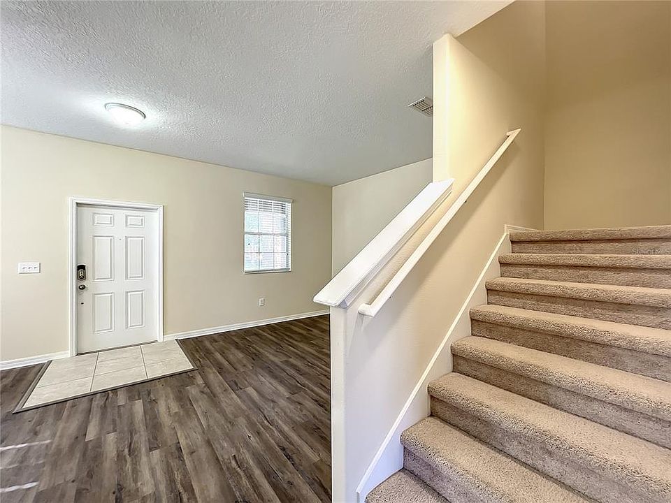 1st image of 149031 Driftwater Dr